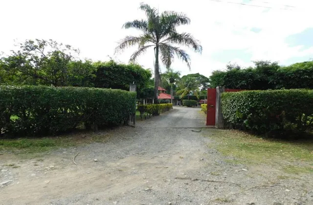 Rancho Piscina Garcia Bonao entrance